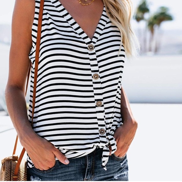 Tops - Adorable Sleeveless Striped Bow Tie Tank